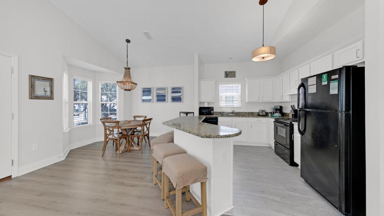Pelican House - Newly Remodeled, Professionally Decorated, Only About 1 Mile To Seaside! Santa Rosa Beach Exterior foto
